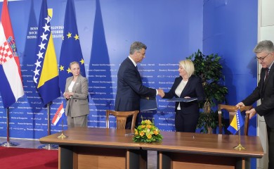 Krišto i Plenković potpisali sporazum o graničnim prelazima, otklonjene nedoumice oko Gradiške