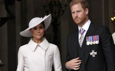 Britanski princ Hari i Megan putuju u Balmoral da budu sa kraljicom