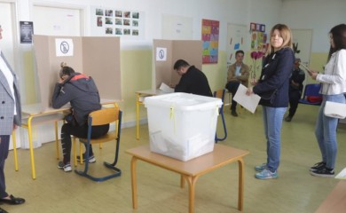 Ideja PDP o spajanju izbora otpala u startu: Malo vremena i otpor vladajućih