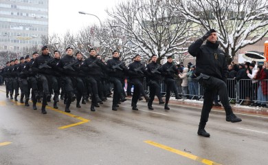 Svečani defile u Banjaluci povodom 9. januara: Više od 2.700 učesnika obilježilo Dan Republike Srpske