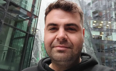 Poginuo poznati reper u sudaru sa vozom