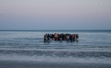 Potonuo taksi brod u Lamanšu, poginule četiri osobe
