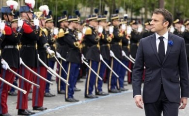 Makron predvodio proslavu završetka Drugog svjetskog rata (VIDEO)