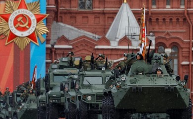 Pogledajte kako je izgledala velika parada u Moskvi (VIDEO)