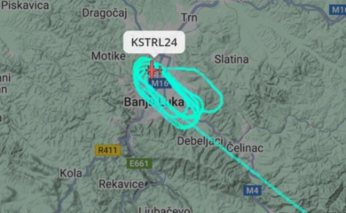 EUFOR-ov avion kruži iznad Banjaluke