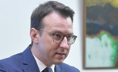Petković: Priština očajnički pokušava poturiti lažni non-pejper