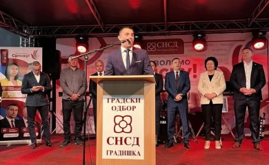 ŠULIĆ: Narod bira između jake Republike Srpske i stranih uticaja