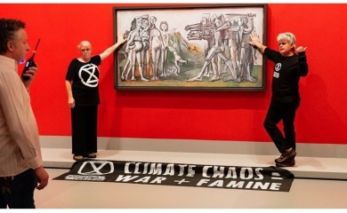 AUSTRALIJA: Aktivisti se zalijepili za Pikasovu sliku