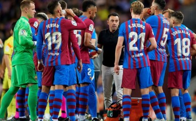 Barsa seli sa kultnog stadiona