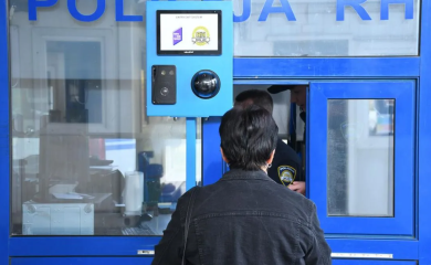 Danas počinje puna primjena EES sistema: nema više pečata u pasošu, sve ide digitalno
