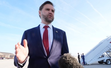 Vens upozorio Iran: „Ne pokušavajte da nas prevarite“