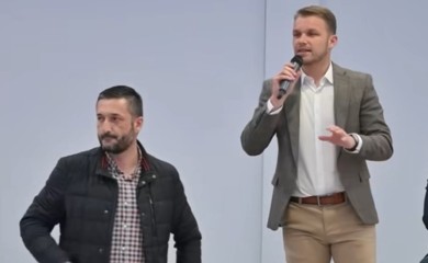 Stanivuković uzvratio Ninkoviću: Izgleda da imamo neobavještenog Koštunicu