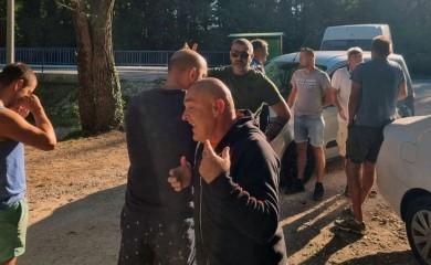 Nastavljen protest građana na izvoru rijeke Une