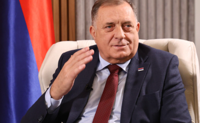 Avaz: “Trojka” se pokazala nedorasla Dodiku