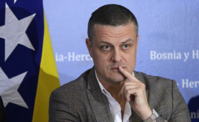 VOJIN MIJATOVIĆ: Dodika možeš voljeti ili ne, ali on radi 24/7 i posvećen je svojoj politici