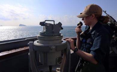 Američka vojska: dva ratna broda prošla kroz Ormuski moreuz