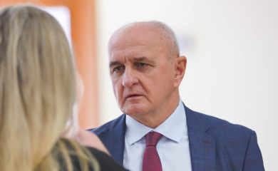 SUKOB INTERESA ILI SLUČAJNOST? Đokićev sin gradi biznis u sektoru pod nadzorom oca