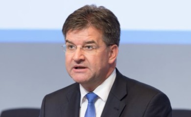Lajčak poslije sastanka s Kurtijem o situaciji na KiM: Postoje dva puta