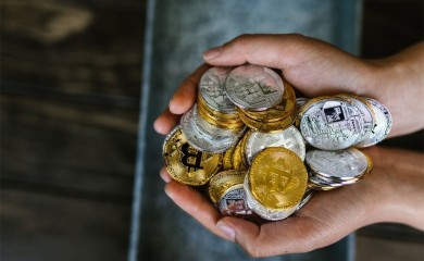 Bajnens: Bitkoin stabilan na 27.600 evra, itirijum vrijedi oko 1.700 evra