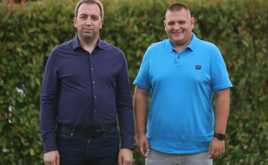"Srbi su toliko dobri da ih na hljeb možeš mazati" Bilbija sa Selakom na zboru u Slatini