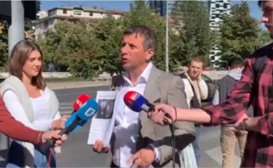 Vukanović isprozivao Šmita: Dobro je naplatio izbornu krađu, zbog koje svi ispaštamo