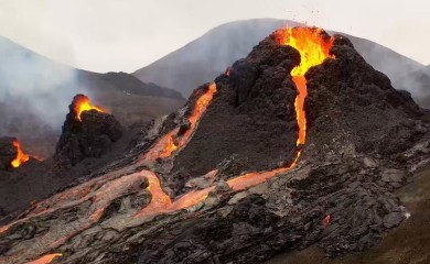 Island proglasio vanredno stanje: Više od 800 zemljotresa u par sati, naređena evakuacija
