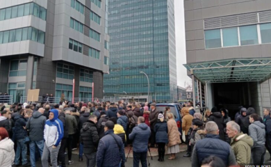 Demonstranti ispred zgrade Vlade Srpske! Stanivuković: Tražimo sastanak sa Viškovićem i Stevandićem