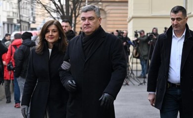 Zoran Milanović ostaje predsjednik Hrvatske, s više od milion glasova je pomeo Primorca