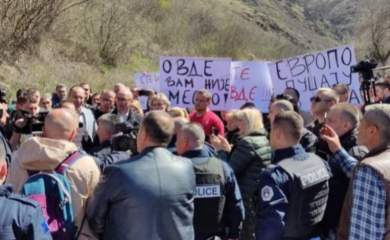 Protestni marš Srba zbog ranjavanja Milana Јovanovića (VIDEO)