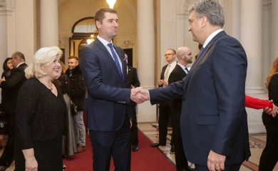 Sječa u Vladi Hrvatske, Plenković smijenio ministra