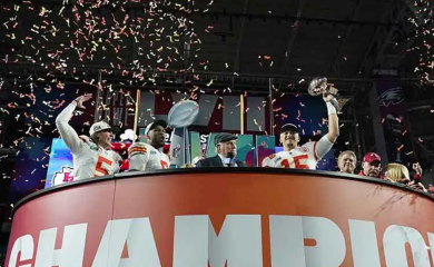 Kanzas Siti čifsi šampioni Superboula poslije velikog preokreta, Rijana oborila "Tviter“