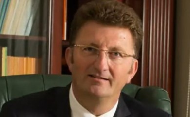 “Moraju dokazati da Šmit ima saglasnost SB UN” Pucar pita gdje u Ustavu piše da još neko, osim parlamenta, može da donosi zakone