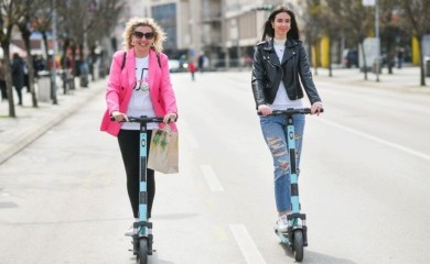 POZNATA CIJENA: Sat iznajmljivanja gradskih trotineta 15 KM