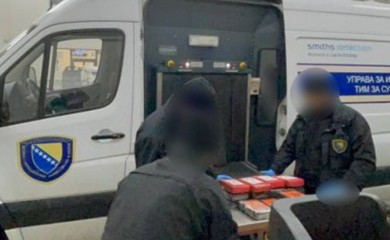 Hapse za pola grama, "krupni" narko-dileri im izmiču