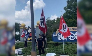 Svastike ispred Diznija: Američki nacisti dali podršku kandidatu za predsjednika SAD-a