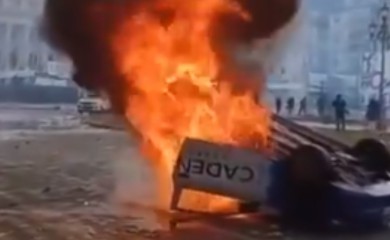 Buenos Ajres u plamenu zbog kontroverzne reforme predsjednika (VIDEO)