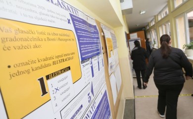 Obmanjuju glasače: Ulaze u borbu za glasove, ali mandat neće uzeti