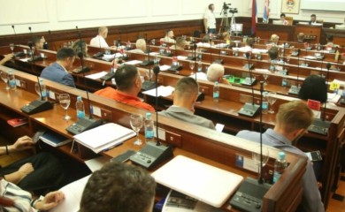 Od 7 “preletača” jedan se vraća u Skupštinu: Evo kako su prošli banjalučki odbornici koji su u zadnje 4 godine PROMIJENILI STRANAČKI DRES