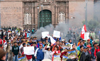 U protestima poginulo sedam osoba