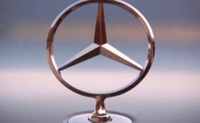 Otkriveno kolika je plata direktora Mercedesa