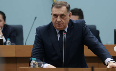 Dodik reagovao na paljenje automobila Vukanovića "Ozbiljan bezbjednosni incident, mora se rasvijetliti"