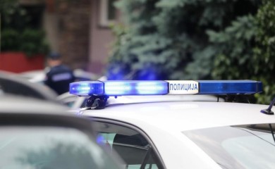 Hitno prevezen u bolnicu: Mladić upucan u nogu