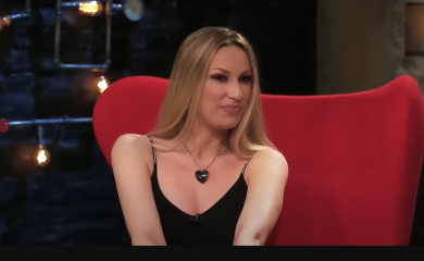 Rada Manojlović izazvala buru u rodnom selu tvrdnjama o “švaleraciji”
