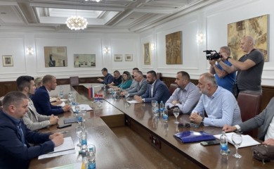 Stanivuković sa skupštinskim rukovodstvom: Odbornici će u klupe 29. juna