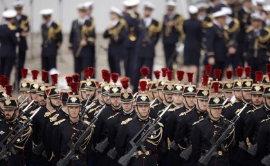 U Parizu uz veliko obezbjeđenje održana vojna parada povodom Dana pada Bastilje