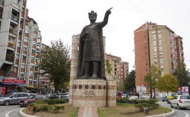 Kurti Srbima oduzeo i penzije: Narodu na KiM sve teže da dođe do novca