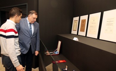 Dodik otvorio izložbu o Nikoli Koljeviću