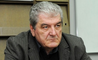Miloš Kovačević: Užasan status ćirilice
