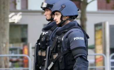 Beč pod opsadom policije zbog sumnje da je planiran teroristički napad