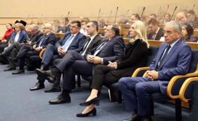 Konstitutivna sjednica novog saziva NSRS: Zakletvu polažu poslanici, Dodik i Cvijanović
